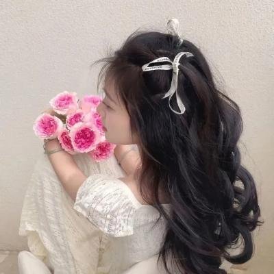 石榴裙下